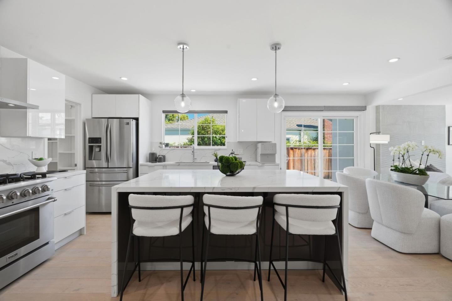 Detail Gallery Image 10 of 53 For 280 Matadero Ave, Palo Alto,  CA 94306 - 4 Beds | 3 Baths