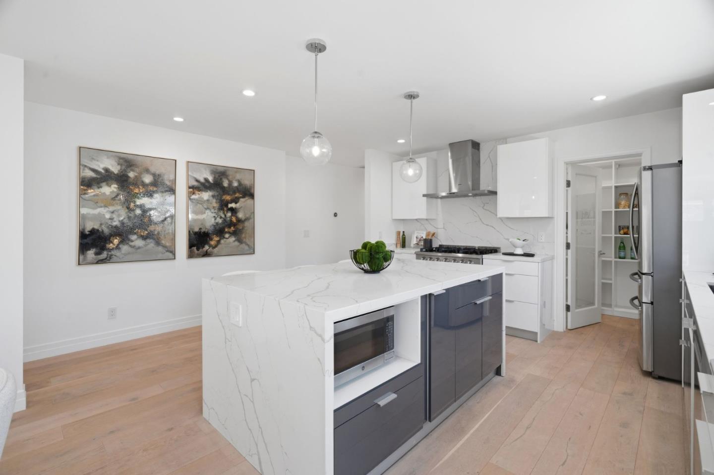 Detail Gallery Image 13 of 53 For 280 Matadero Ave, Palo Alto,  CA 94306 - 4 Beds | 3 Baths