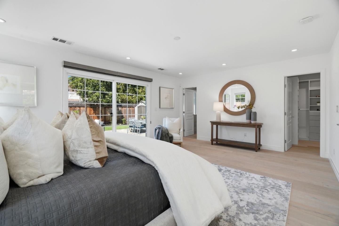 Detail Gallery Image 17 of 53 For 280 Matadero Ave, Palo Alto,  CA 94306 - 4 Beds | 3 Baths