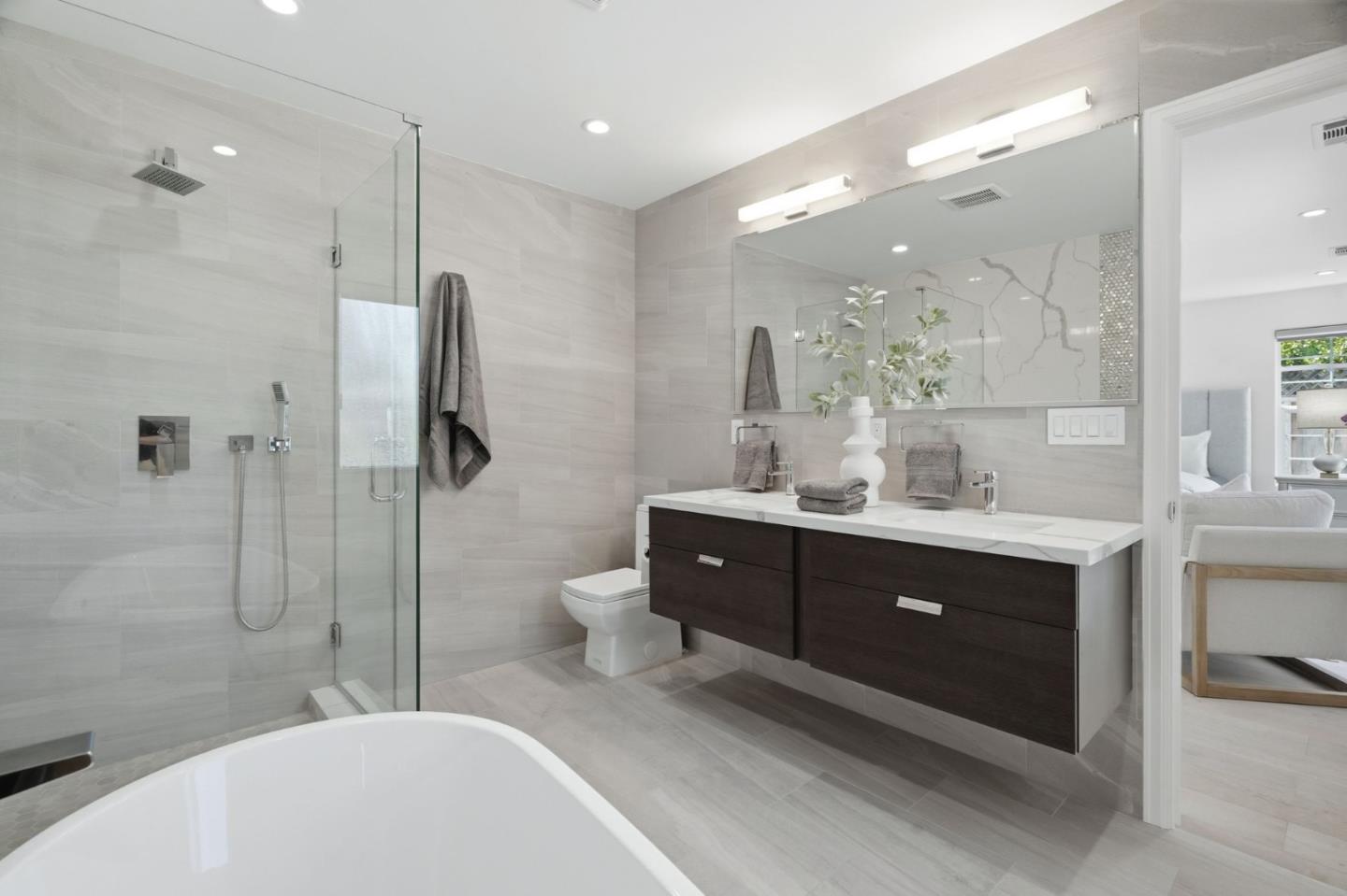 Detail Gallery Image 19 of 53 For 280 Matadero Ave, Palo Alto,  CA 94306 - 4 Beds | 3 Baths