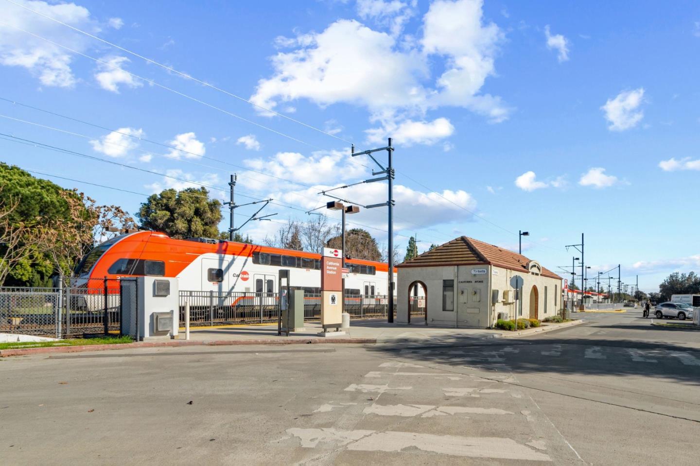 Detail Gallery Image 50 of 53 For 280 Matadero Ave, Palo Alto,  CA 94306 - 4 Beds | 3 Baths