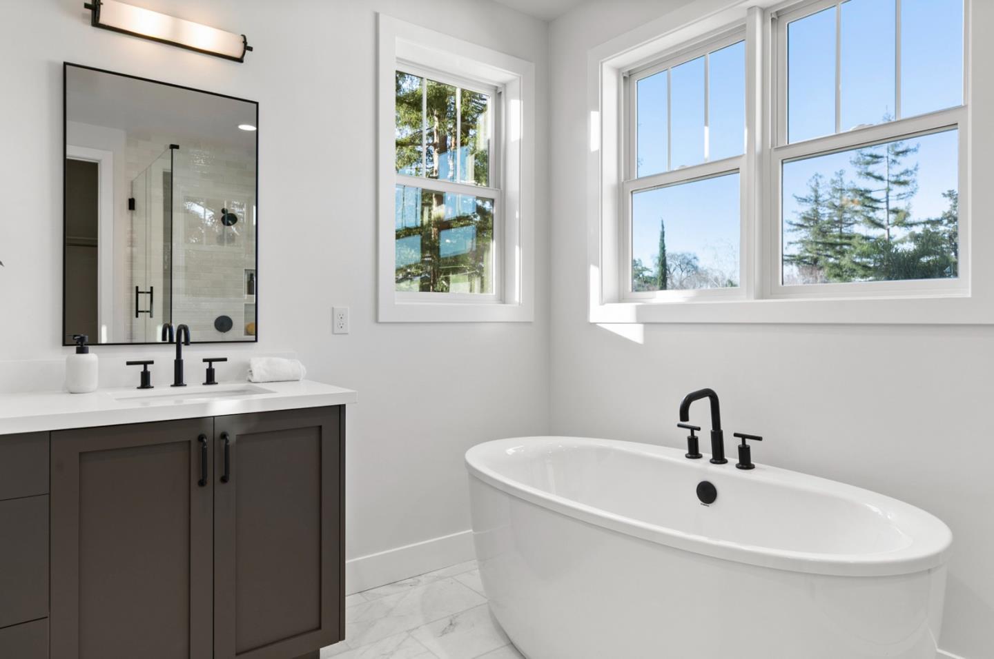 Detail Gallery Image 20 of 36 For 15675 El Gato Ln, Los Gatos,  CA 95032 - 4 Beds | 3 Baths