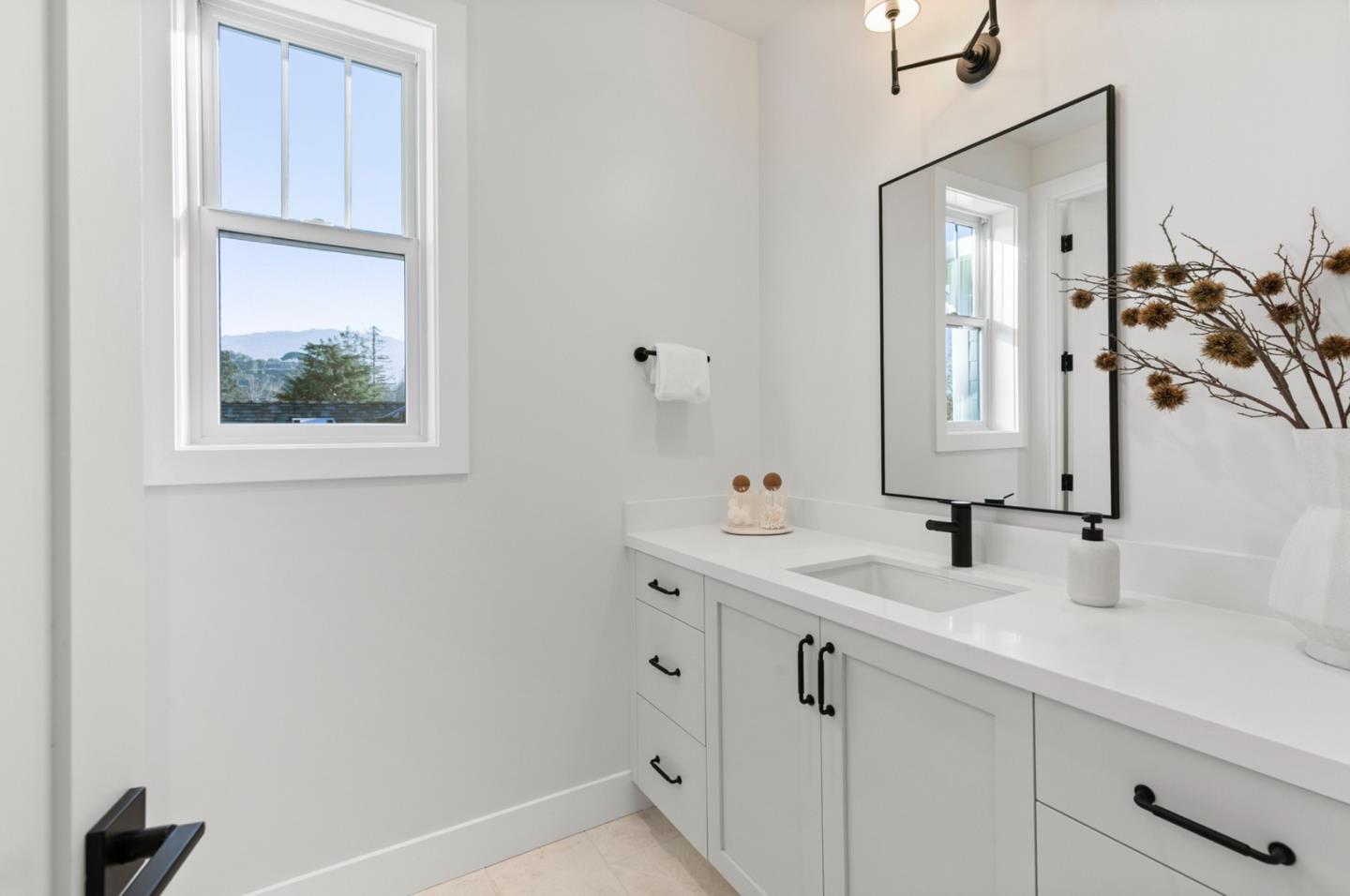 Detail Gallery Image 24 of 36 For 15675 El Gato Ln, Los Gatos,  CA 95032 - 4 Beds | 3 Baths