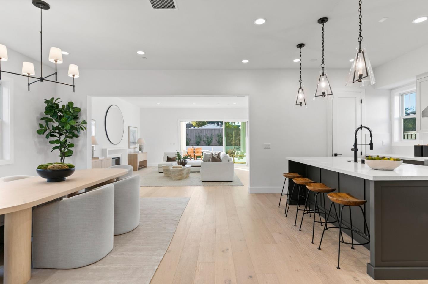 Detail Gallery Image 8 of 36 For 15675 El Gato Ln, Los Gatos,  CA 95032 - 4 Beds | 3 Baths