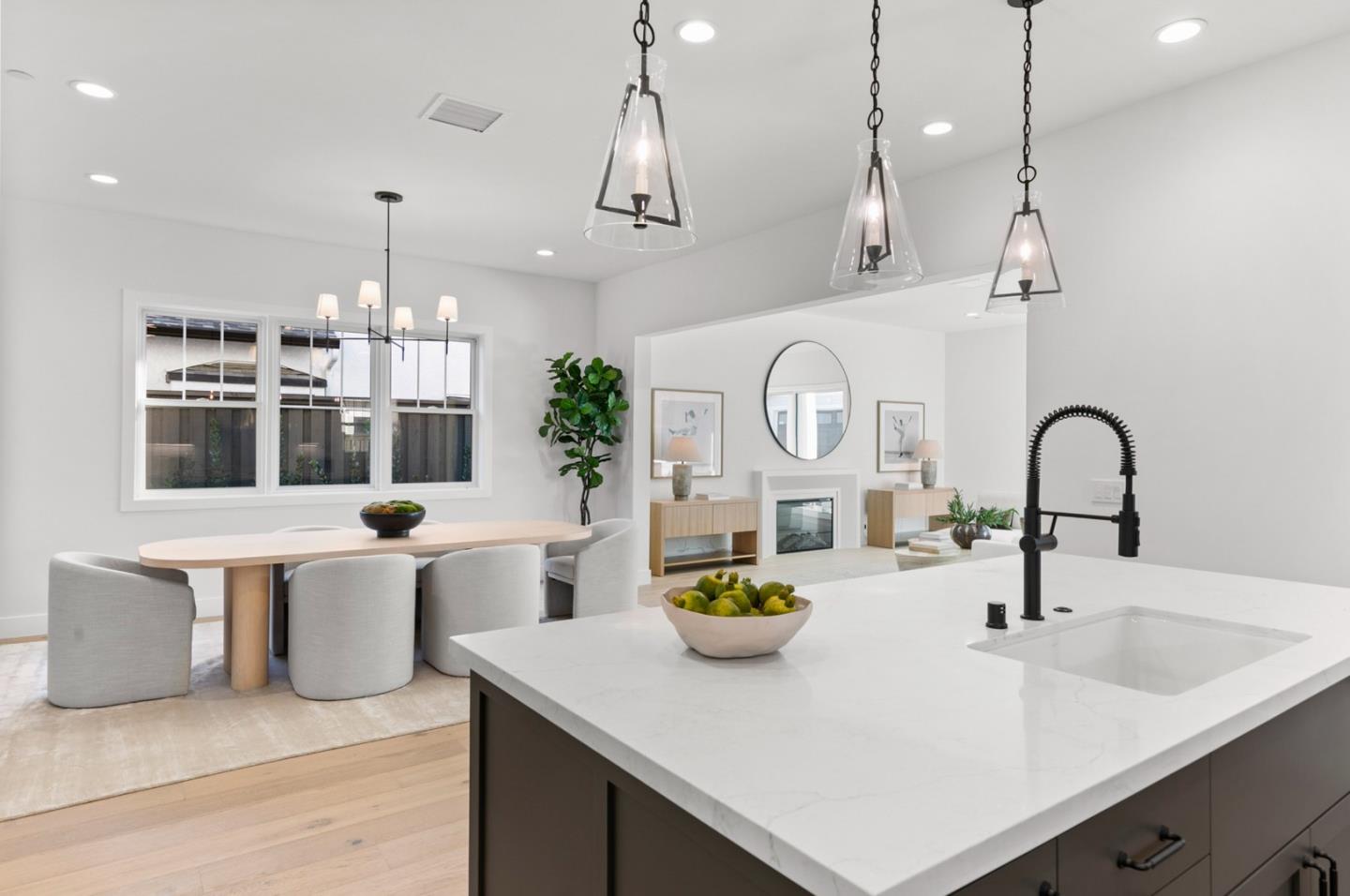 Detail Gallery Image 9 of 36 For 15675 El Gato Ln, Los Gatos,  CA 95032 - 4 Beds | 3 Baths