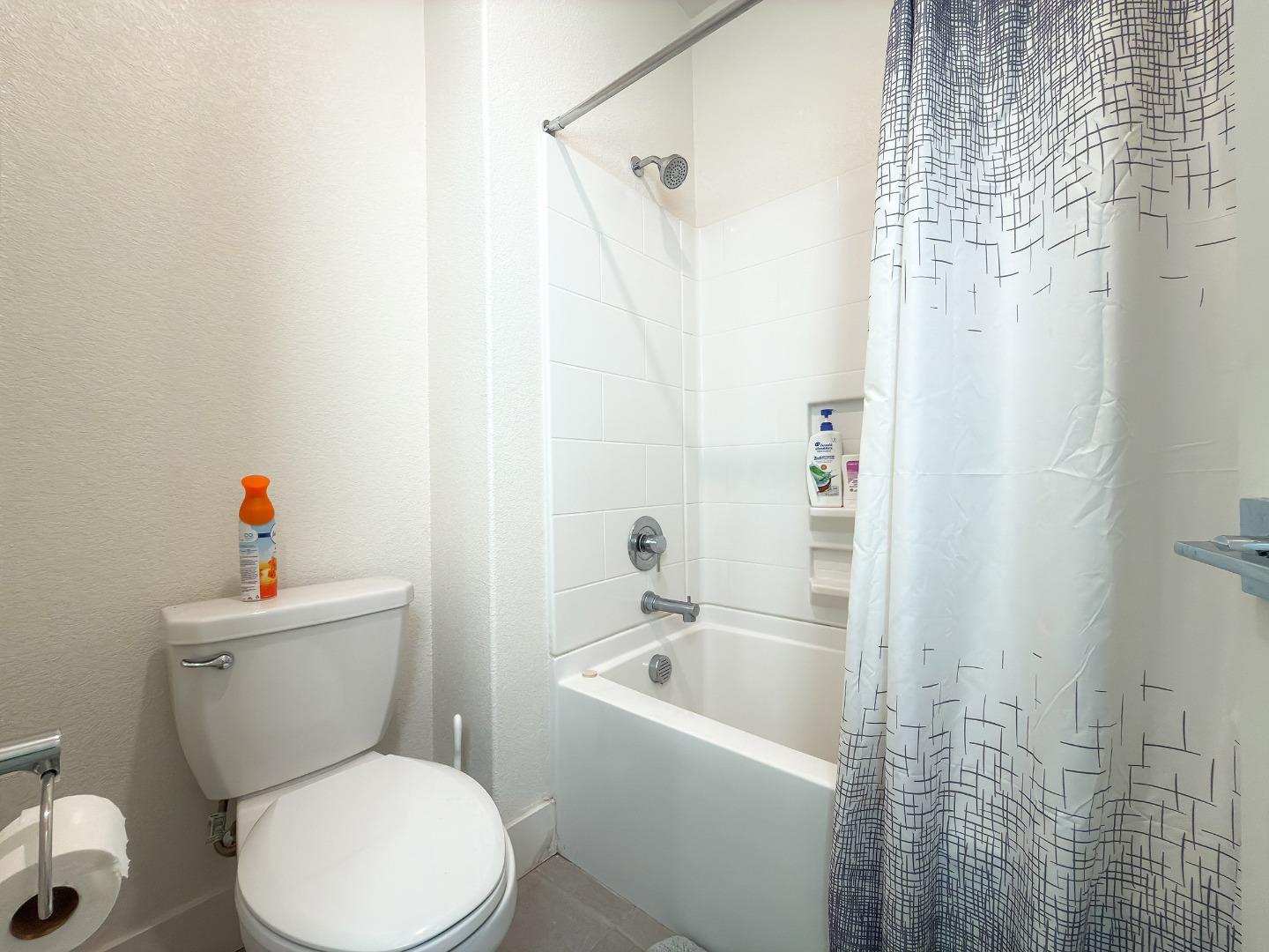 Detail Gallery Image 18 of 21 For 2665 Luna Ave, Tracy,  CA 95377 - 4 Beds | 2/1 Baths