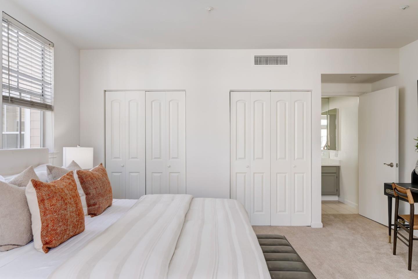 Detail Gallery Image 21 of 43 For 550 Ortega Ave #B330,  Mountain View,  CA 94040 - 2 Beds | 2 Baths