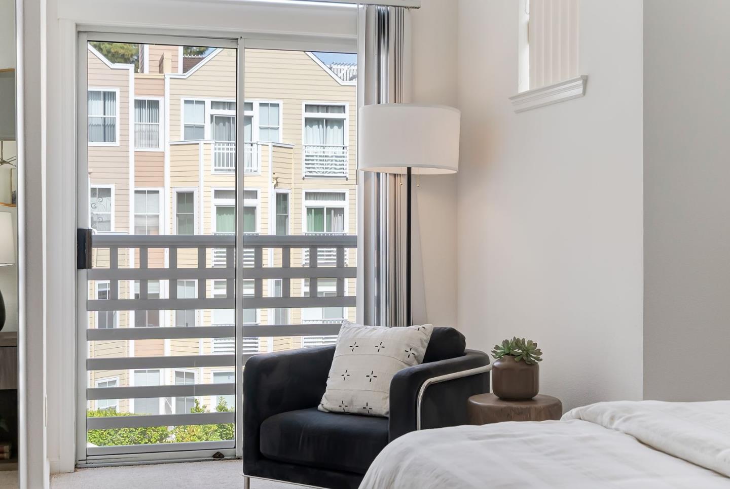 Detail Gallery Image 24 of 43 For 550 Ortega Ave #B330,  Mountain View,  CA 94040 - 2 Beds | 2 Baths