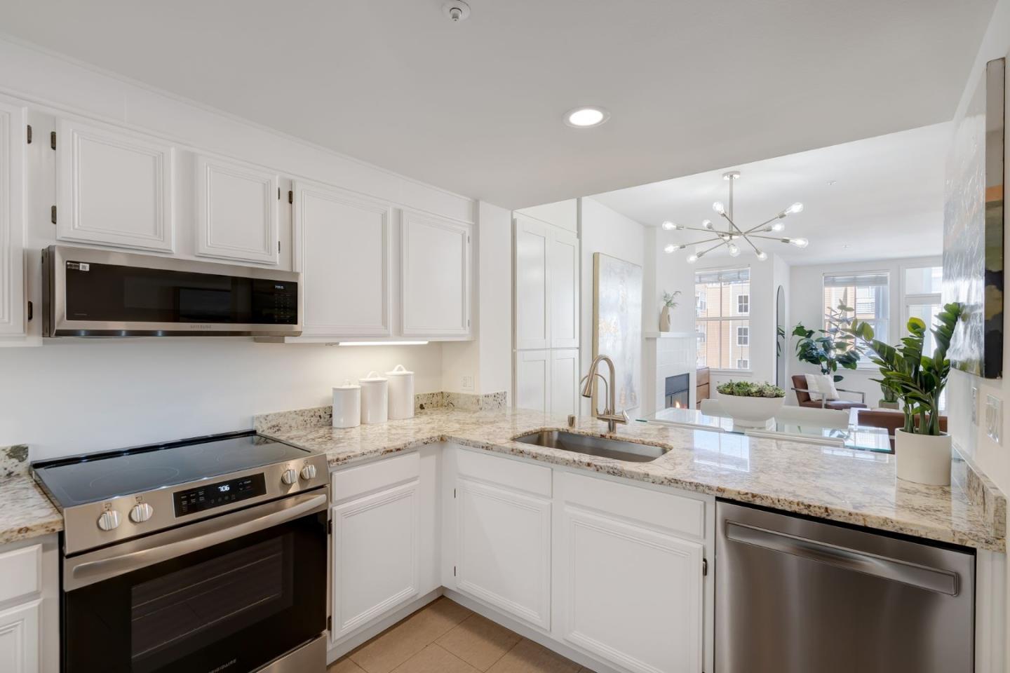 Detail Gallery Image 6 of 43 For 550 Ortega Ave #B330,  Mountain View,  CA 94040 - 2 Beds | 2 Baths