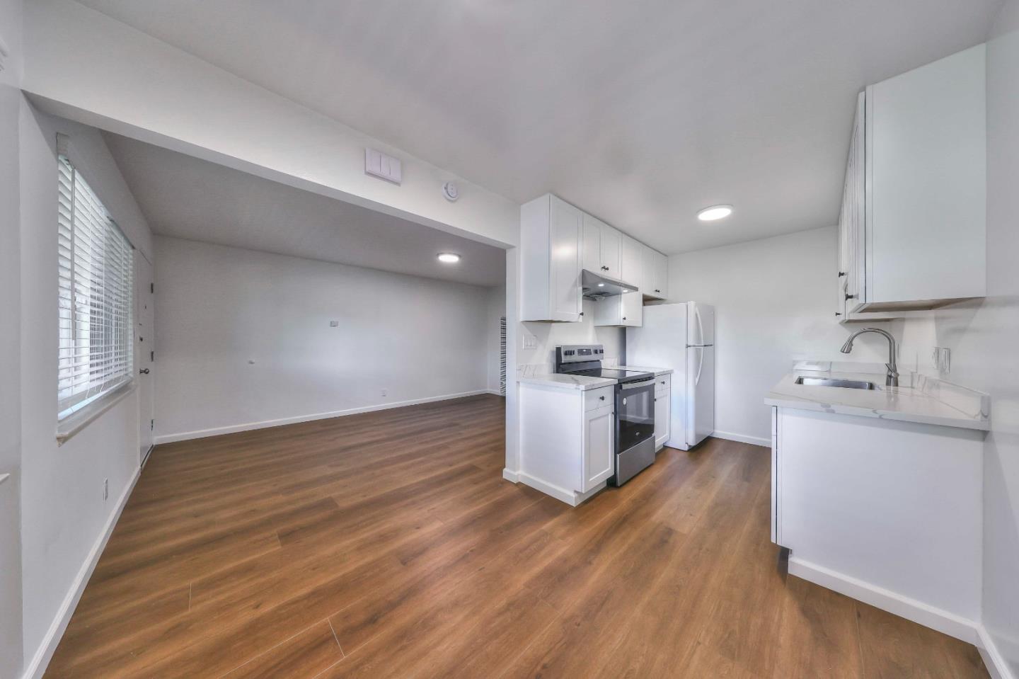 Detail Gallery Image 5 of 14 For 2497 Anna Dr, Santa Clara,  CA 95050 - – Beds | – Baths