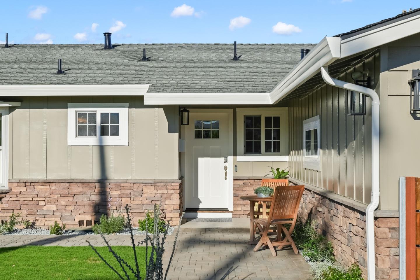 Detail Gallery Image 2 of 16 For 3852 Ross Ave, San Jose,  CA 95124 - 3 Beds | 2 Baths