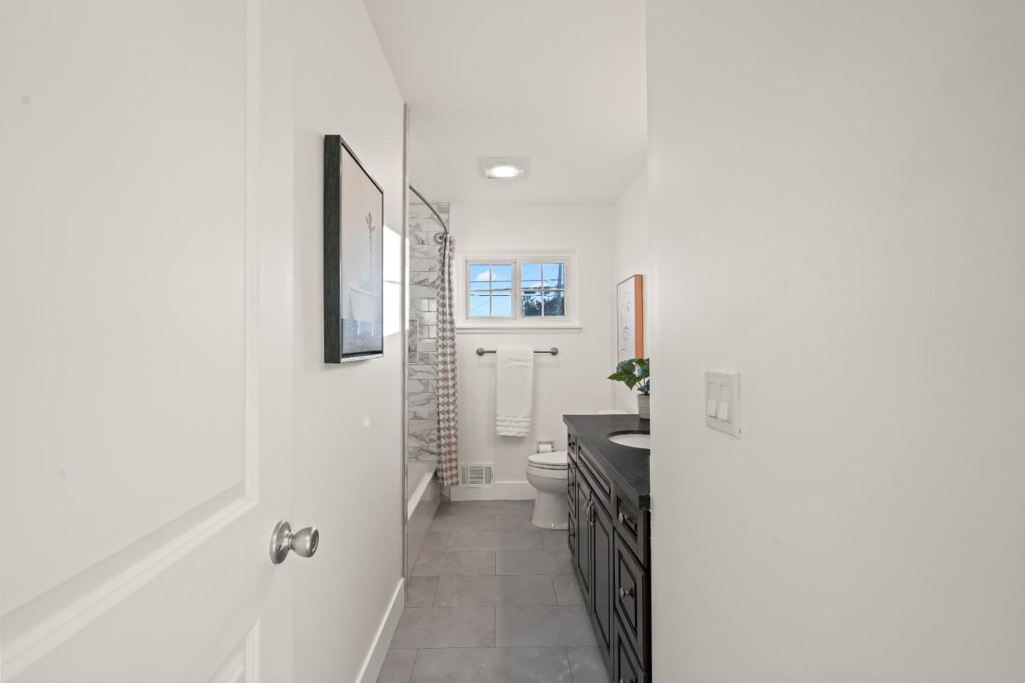 Detail Gallery Image 28 of 38 For 3852 Ross Ave, San Jose,  CA 95124 - 3 Beds | 2 Baths