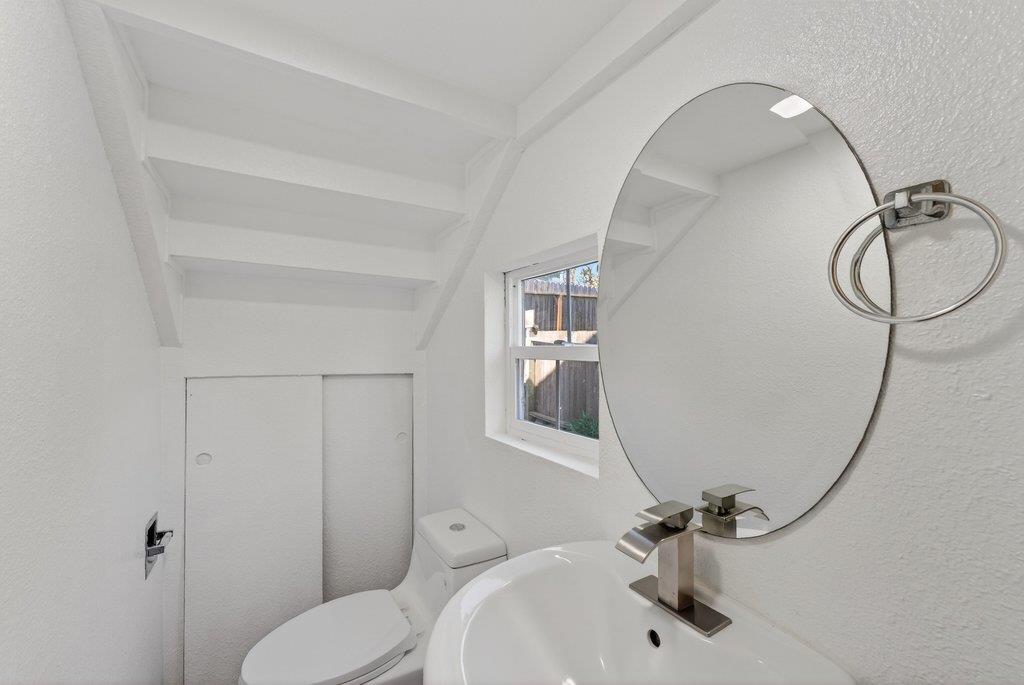 Detail Gallery Image 16 of 43 For 107 Behler Rd, Watsonville,  CA 95076 - 6 Beds | 3/1 Baths