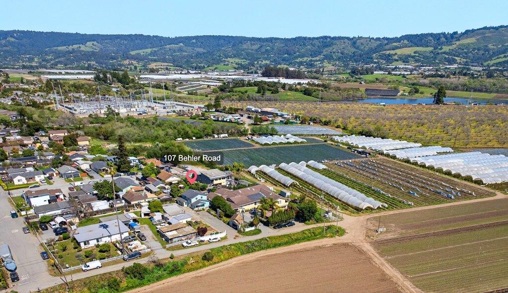 Detail Gallery Image 18 of 43 For 107 Behler Rd, Watsonville,  CA 95076 - 6 Beds | 3/1 Baths