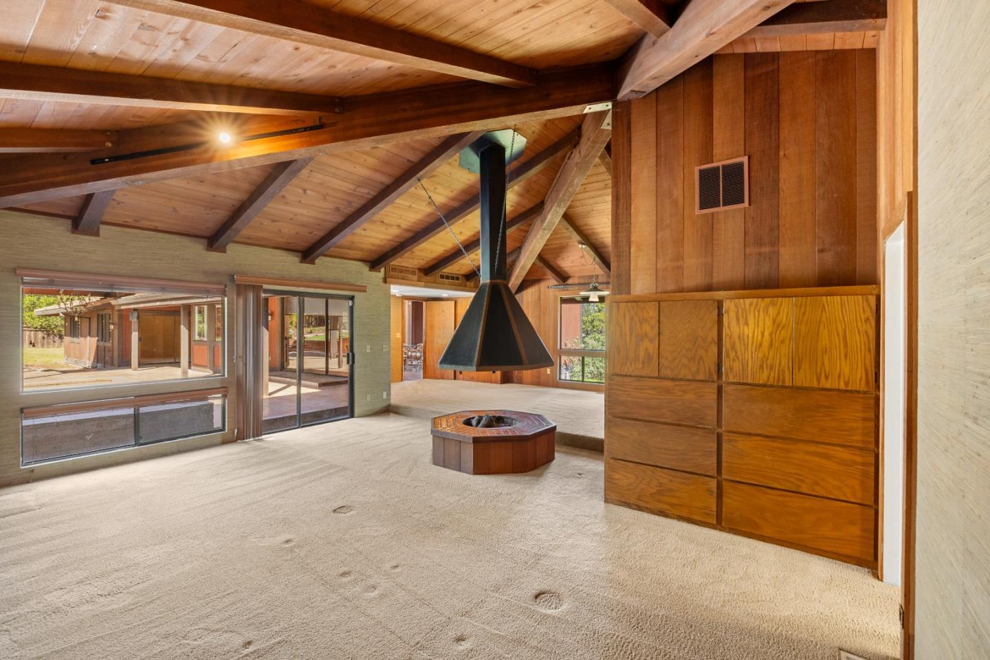 Detail Gallery Image 17 of 49 For 1474 Deer Flat Rd, Monterey,  CA 93940 - 4 Beds | 3 Baths