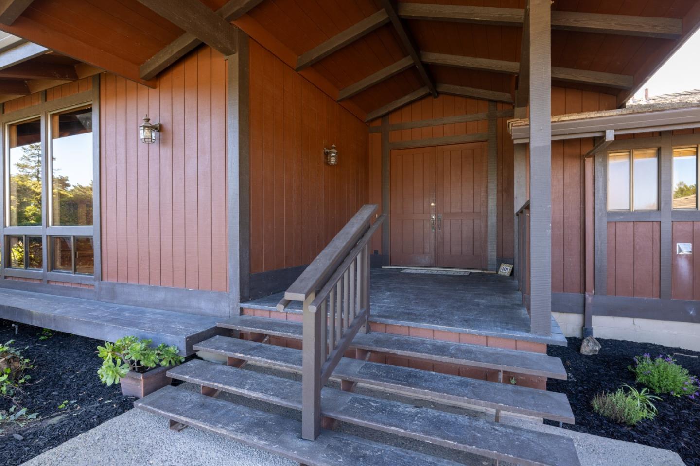 Detail Gallery Image 3 of 49 For 1474 Deer Flat Rd, Monterey,  CA 93940 - 4 Beds | 3 Baths