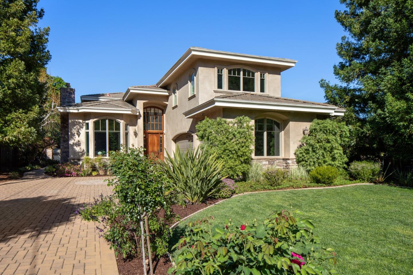 Detail Gallery Image 2 of 26 For 18211 Bancroft Ave, Monte Sereno,  CA 95030 - 5 Beds | 6/1 Baths