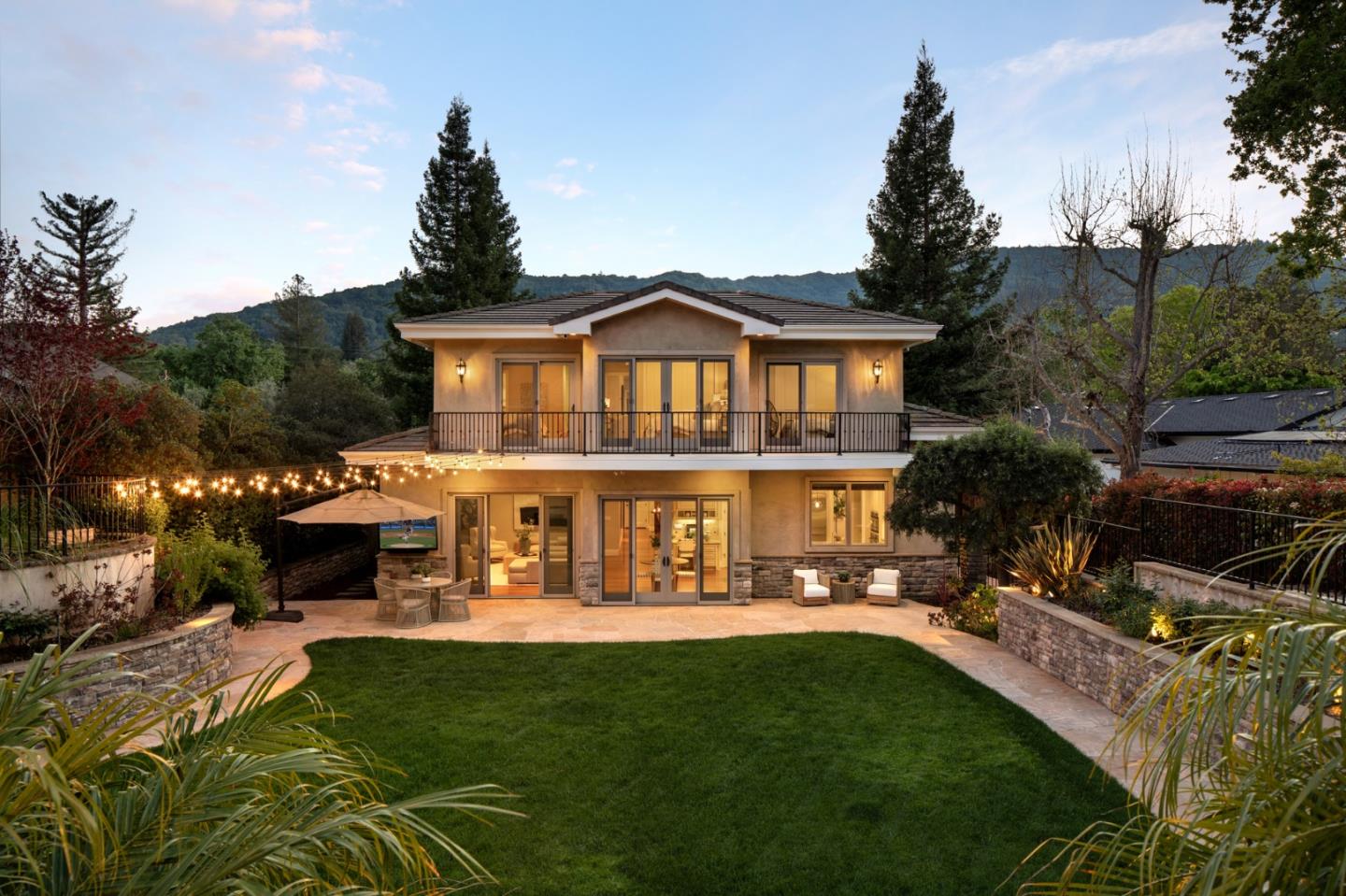 Detail Gallery Image 3 of 26 For 18211 Bancroft Ave, Monte Sereno,  CA 95030 - 5 Beds | 6/1 Baths