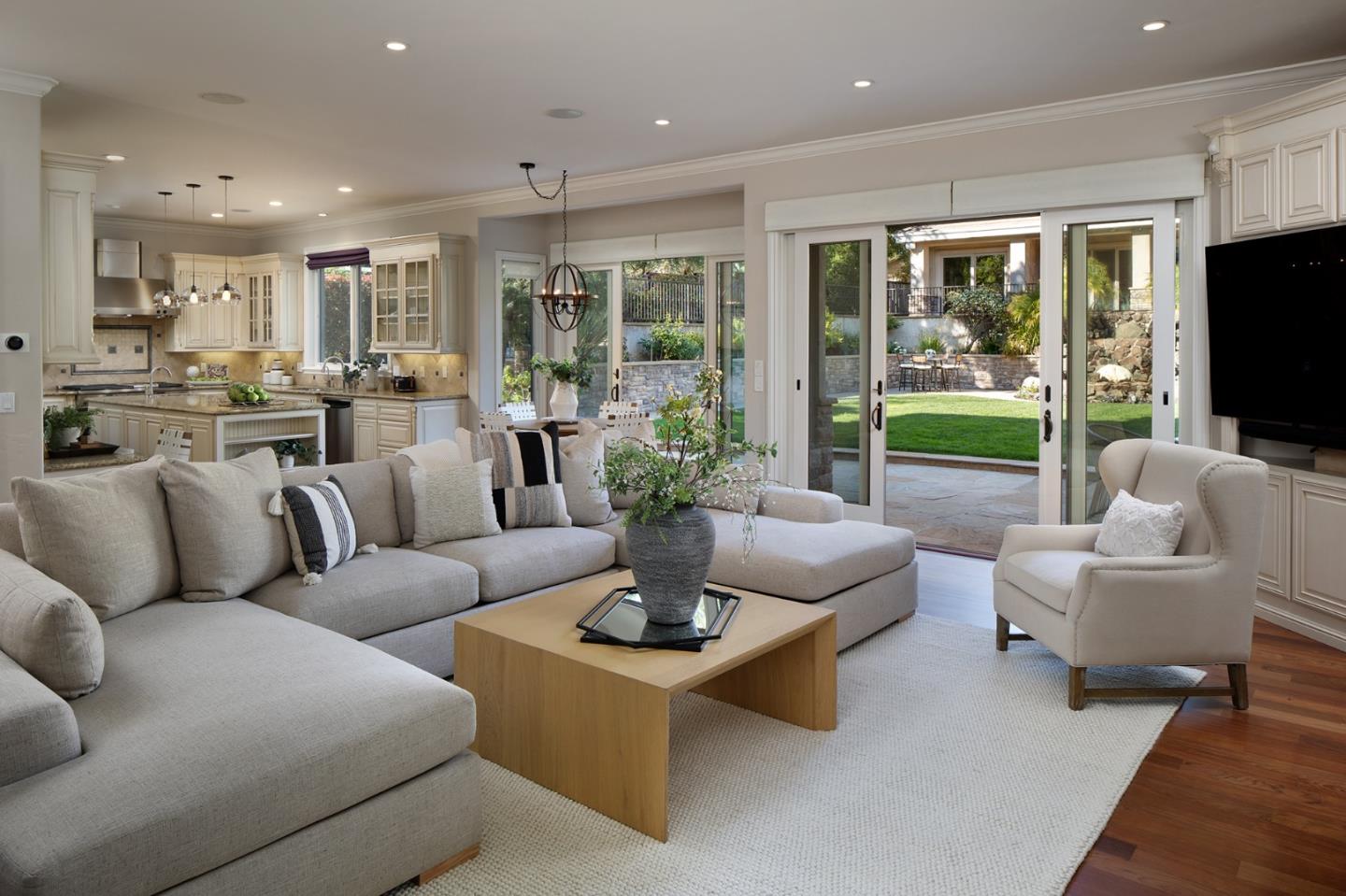 Detail Gallery Image 7 of 26 For 18211 Bancroft Ave, Monte Sereno,  CA 95030 - 5 Beds | 6/1 Baths