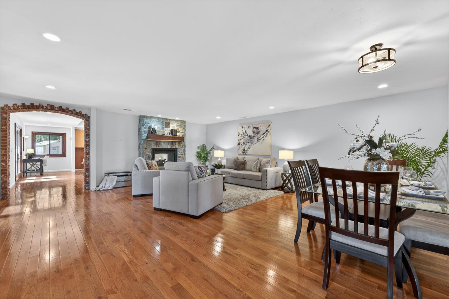 Detail Gallery Image 17 of 66 For 216 Rodonovan Dr, Santa Clara,  CA 95051 - 3 Beds | 3 Baths