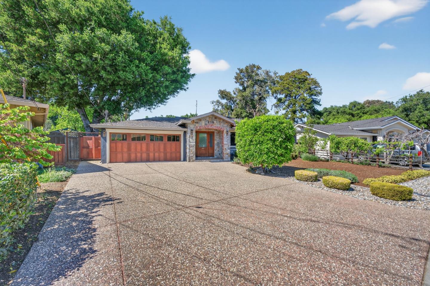 Detail Gallery Image 2 of 66 For 216 Rodonovan Dr, Santa Clara,  CA 95051 - 3 Beds | 3 Baths