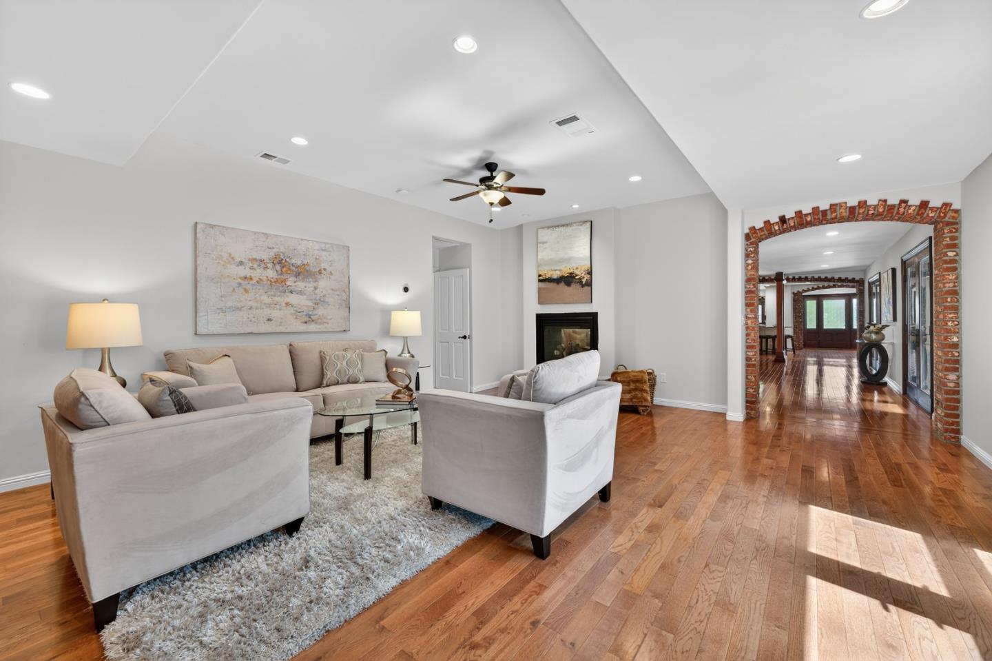 Detail Gallery Image 24 of 66 For 216 Rodonovan Dr, Santa Clara,  CA 95051 - 3 Beds | 3 Baths