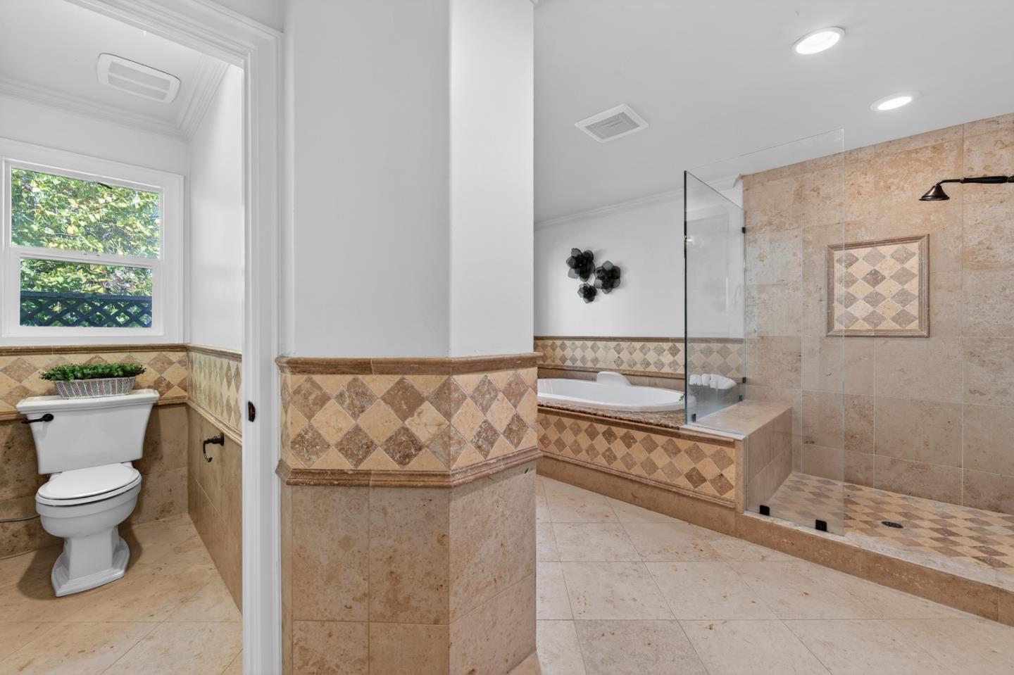 Detail Gallery Image 31 of 66 For 216 Rodonovan Dr, Santa Clara,  CA 95051 - 3 Beds | 3 Baths