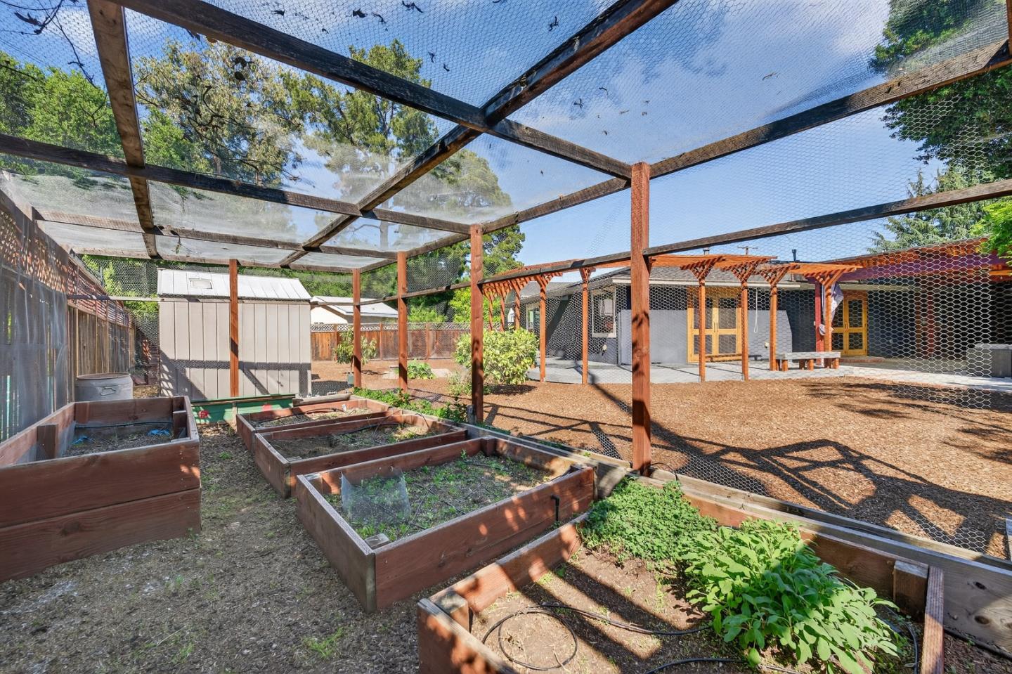 Detail Gallery Image 57 of 66 For 216 Rodonovan Dr, Santa Clara,  CA 95051 - 3 Beds | 3 Baths