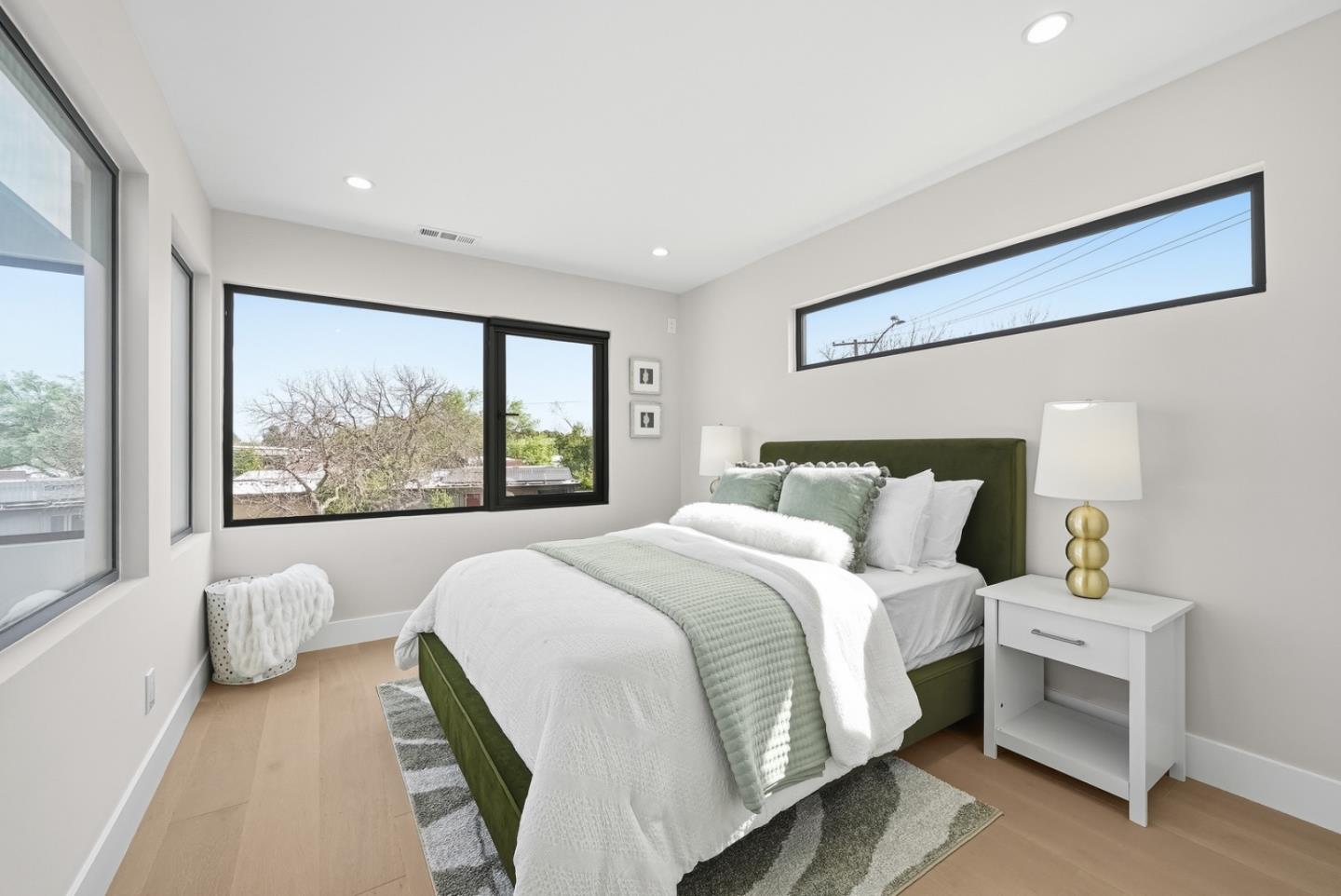 Detail Gallery Image 23 of 39 For 3830 Carlson Cir, Palo Alto,  CA 94306 - 4 Beds | 3/1 Baths