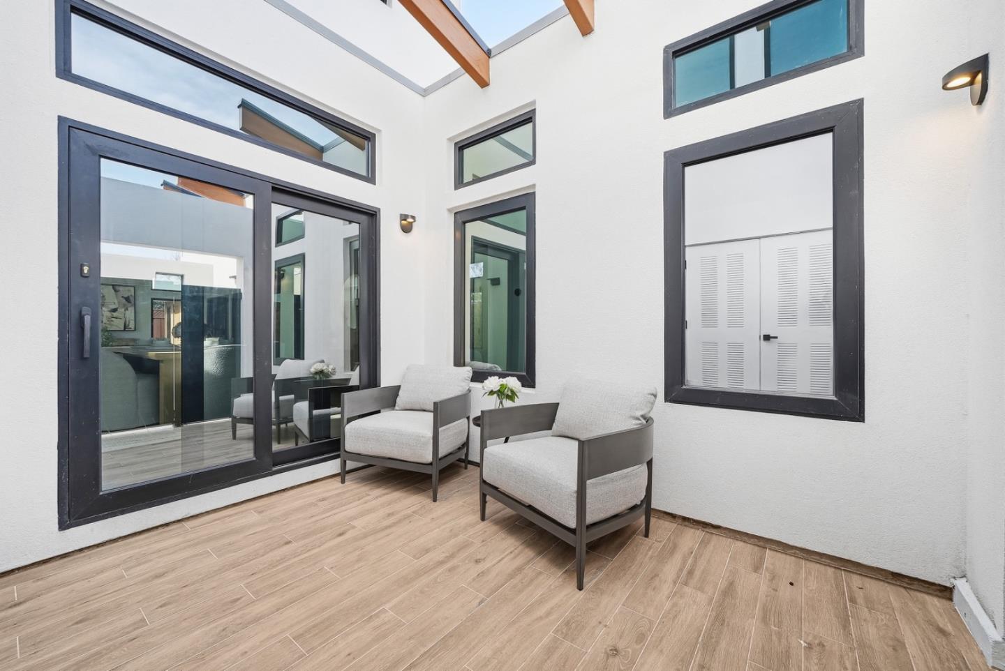 Detail Gallery Image 31 of 39 For 3830 Carlson Cir, Palo Alto,  CA 94306 - 4 Beds | 3/1 Baths