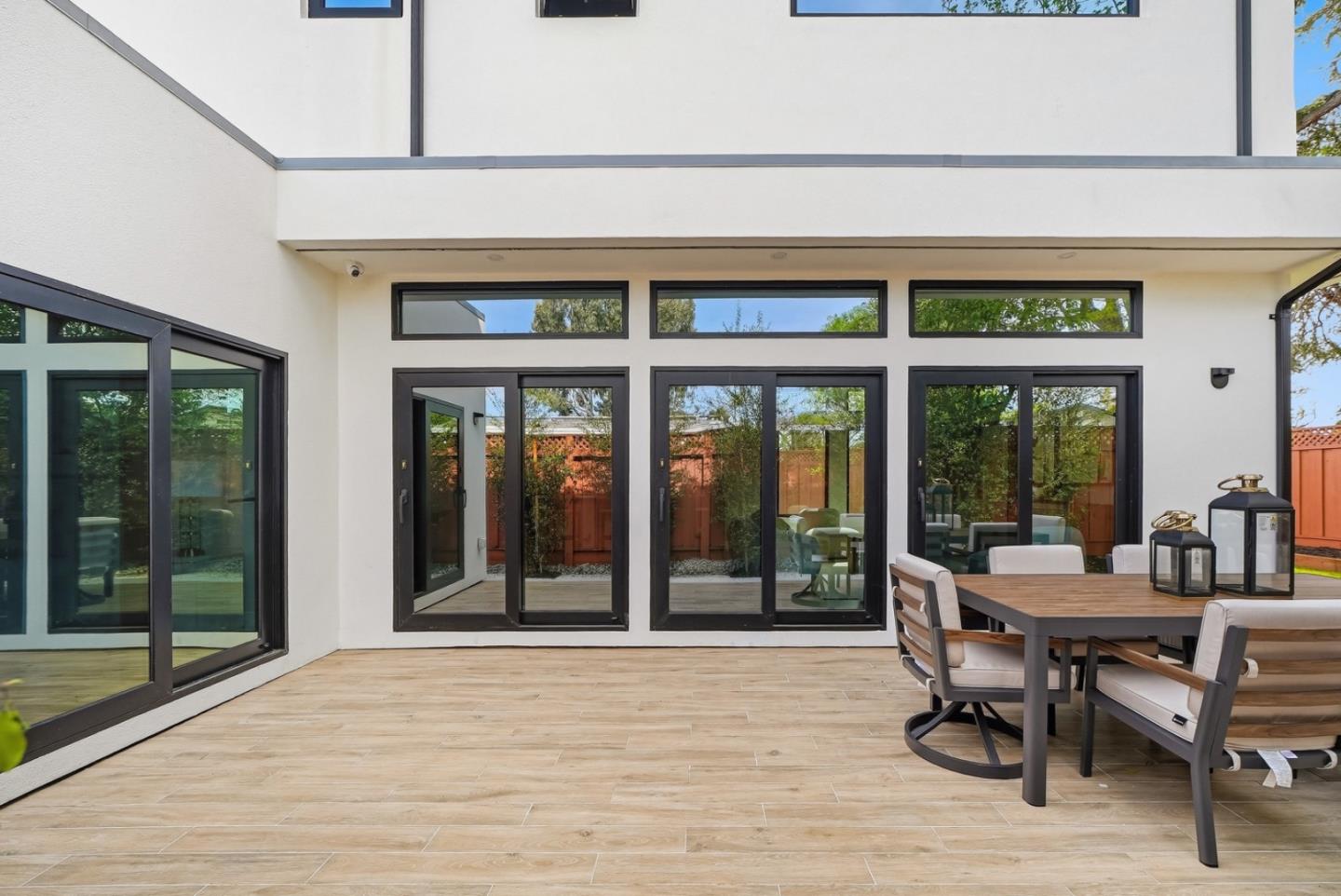 Detail Gallery Image 35 of 39 For 3830 Carlson Cir, Palo Alto,  CA 94306 - 4 Beds | 3/1 Baths