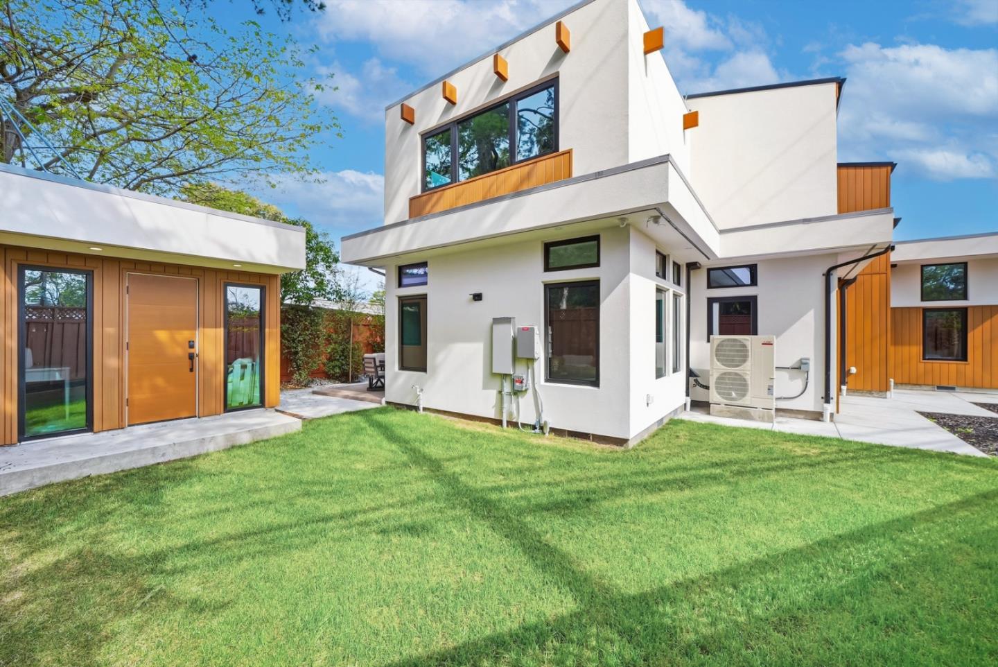 Detail Gallery Image 37 of 39 For 3830 Carlson Cir, Palo Alto,  CA 94306 - 4 Beds | 3/1 Baths