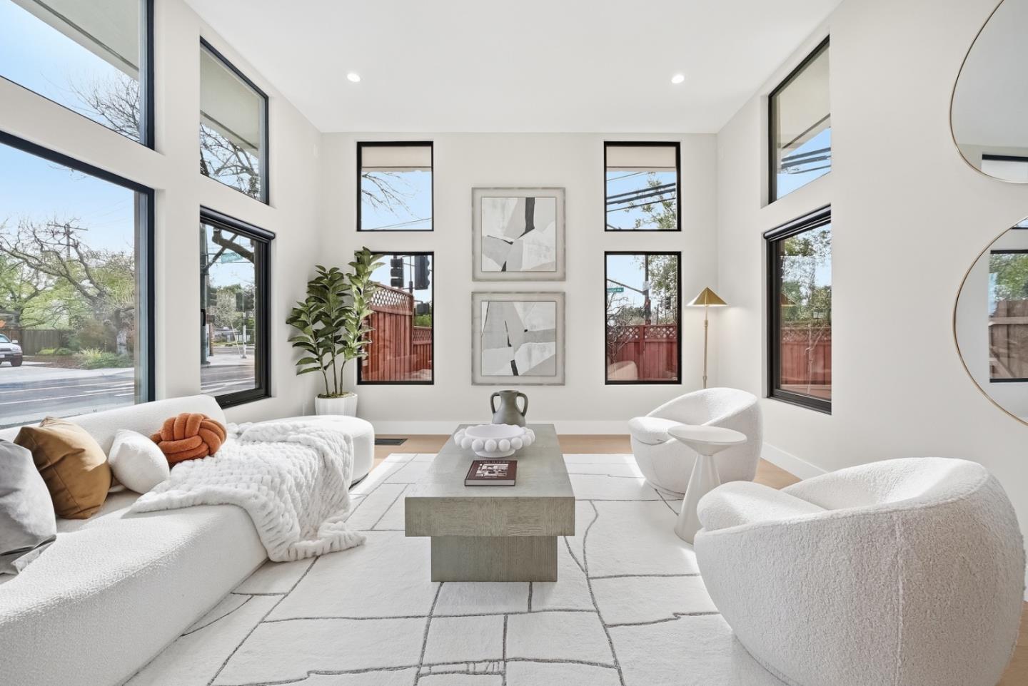 Detail Gallery Image 5 of 39 For 3830 Carlson Cir, Palo Alto,  CA 94306 - 4 Beds | 3/1 Baths