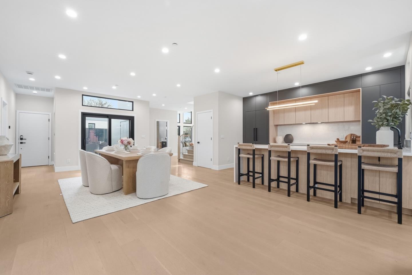 Detail Gallery Image 8 of 39 For 3830 Carlson Cir, Palo Alto,  CA 94306 - 4 Beds | 3/1 Baths