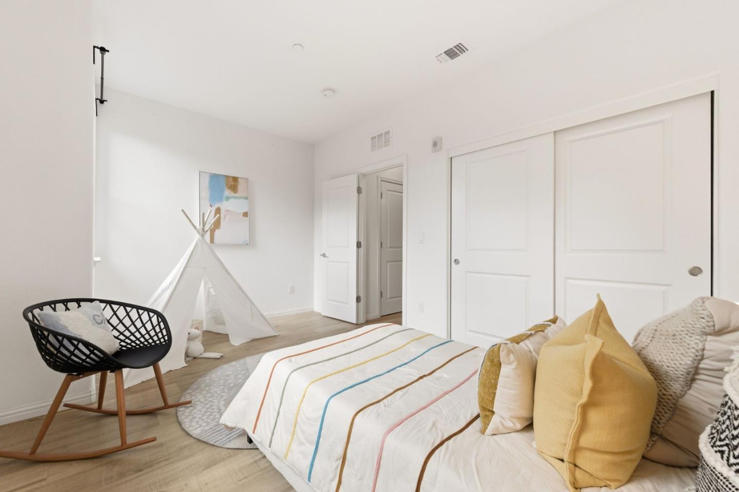 Photo #15: ML82040028 Listing: Photo #15