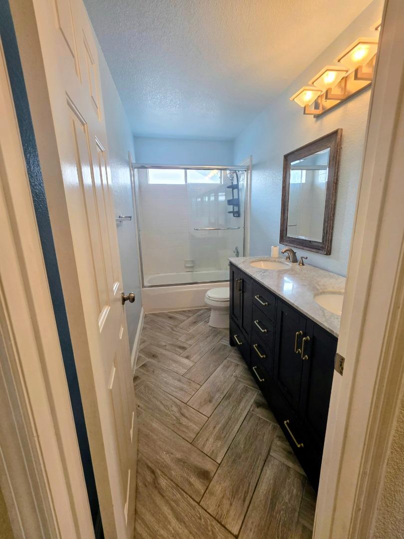 Detail Gallery Image 13 of 18 For 2212 Thurton Dr, Roseville,  CA 95747 - 4 Beds | 2/1 Baths