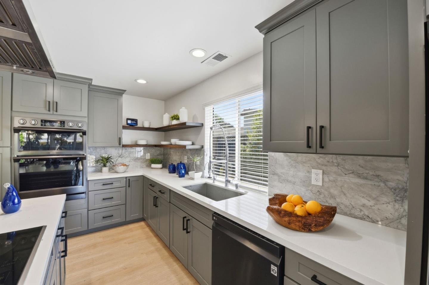 Detail Gallery Image 13 of 75 For 968 Cherry Ave, San Jose,  CA 95126 - 3 Beds | 2 Baths