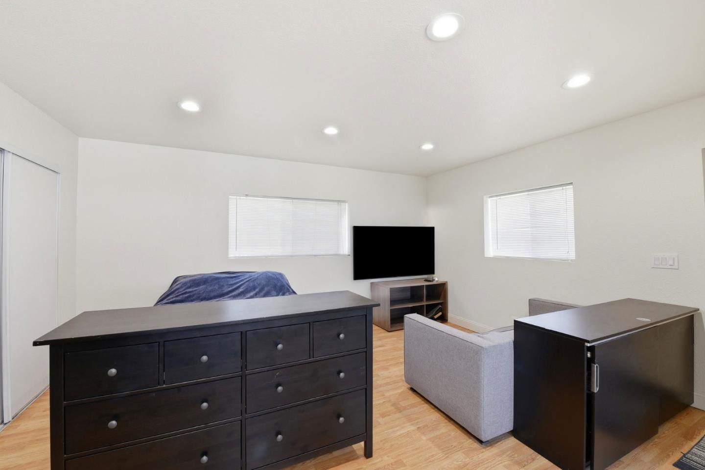 Detail Gallery Image 32 of 75 For 968 Cherry Ave, San Jose,  CA 95126 - 3 Beds | 2 Baths