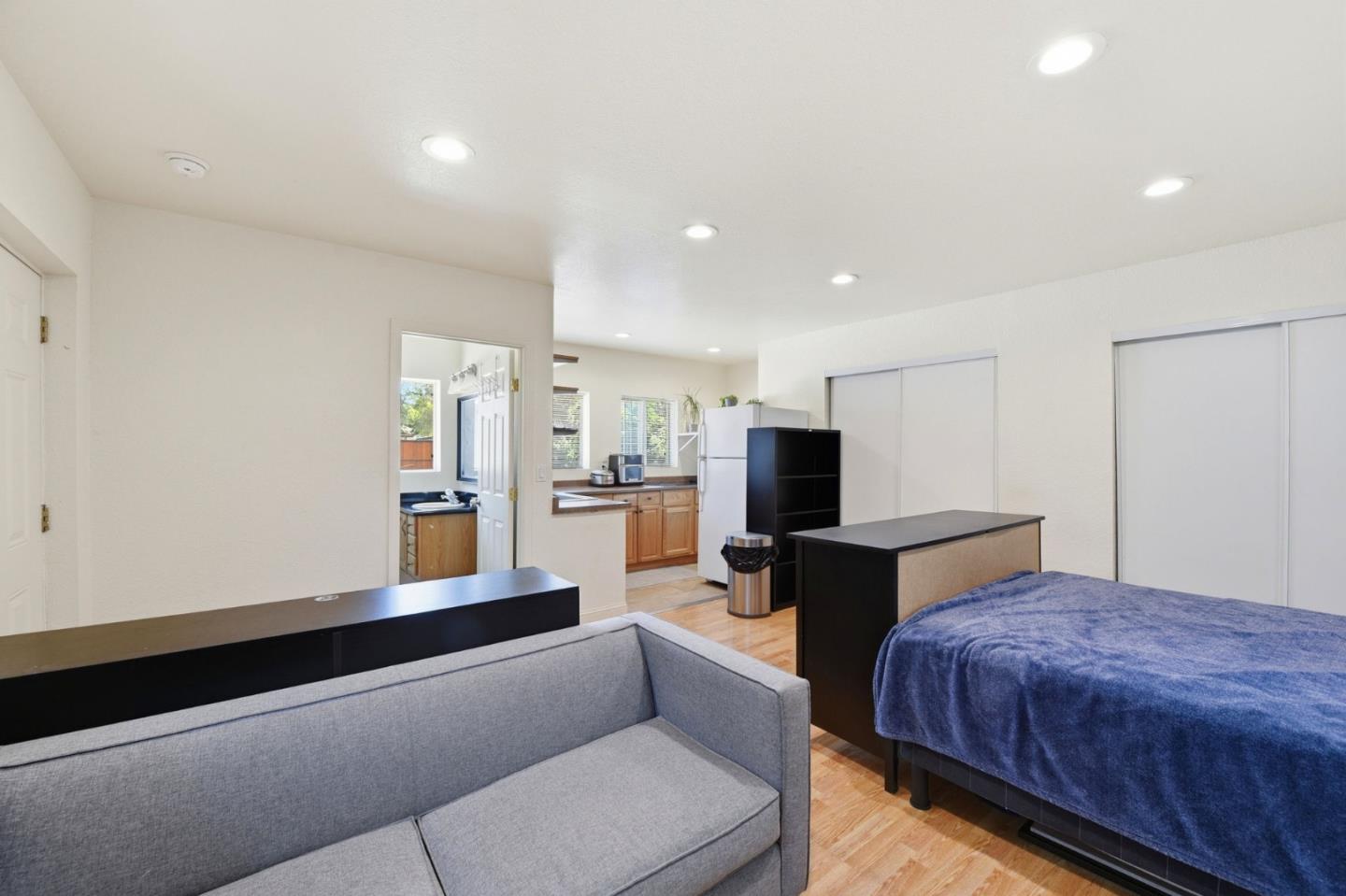 Detail Gallery Image 34 of 75 For 968 Cherry Ave, San Jose,  CA 95126 - 3 Beds | 2 Baths