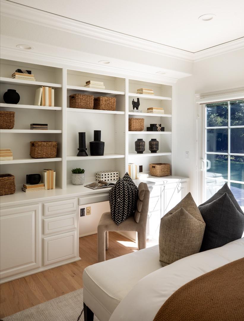 Detail Gallery Image 15 of 29 For 1049 Russell Ave, Los Altos,  CA 94024 - 4 Beds | 3/1 Baths