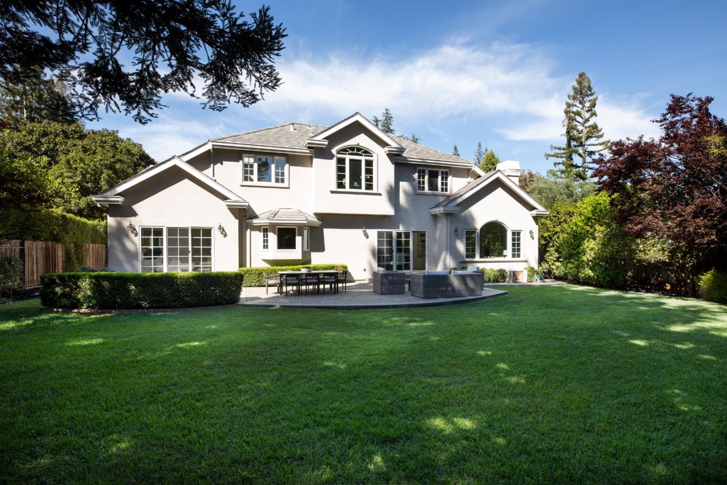 Detail Gallery Image 29 of 29 For 1049 Russell Ave, Los Altos,  CA 94024 - 4 Beds | 3/1 Baths