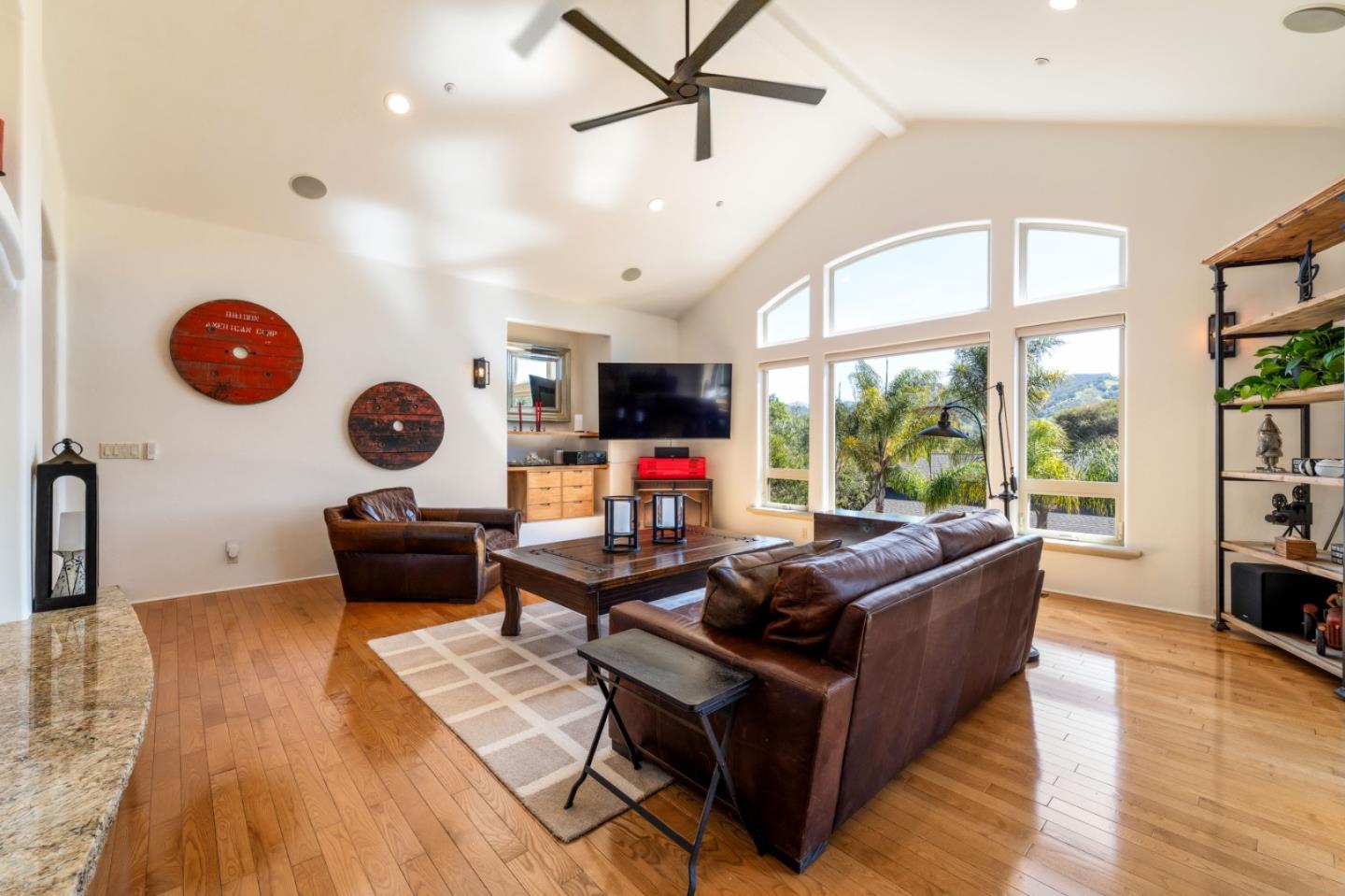 Detail Gallery Image 9 of 50 For 109 Corral De Tierra Rd, Corral De Tierra,  CA 93908 - 6 Beds | 4/1 Baths