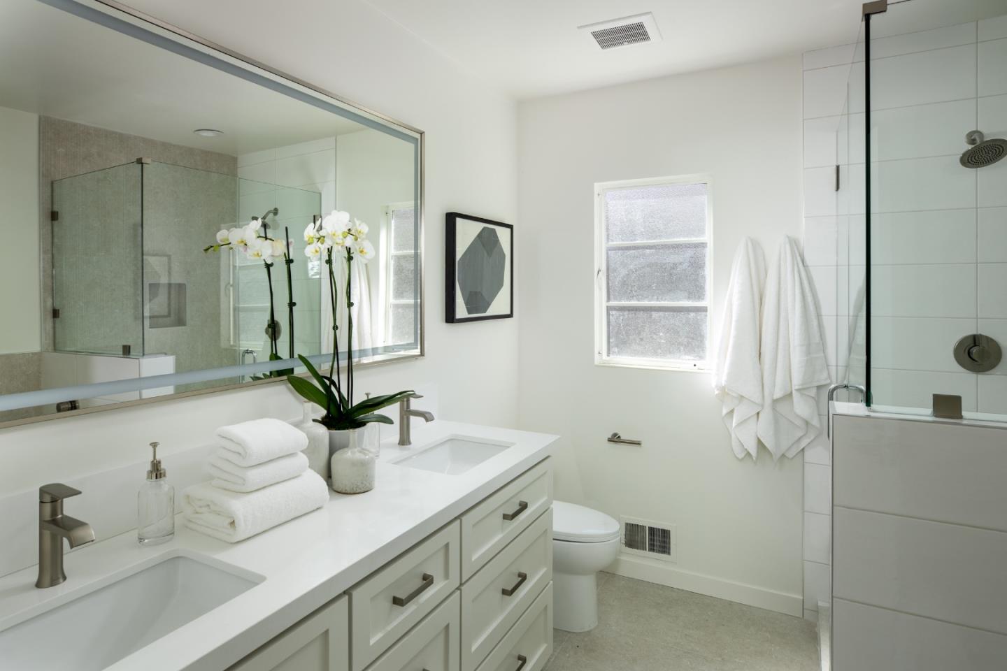 Detail Gallery Image 13 of 22 For 617 Giralda Dr, Los Altos,  CA 94024 - 4 Beds | 2/1 Baths