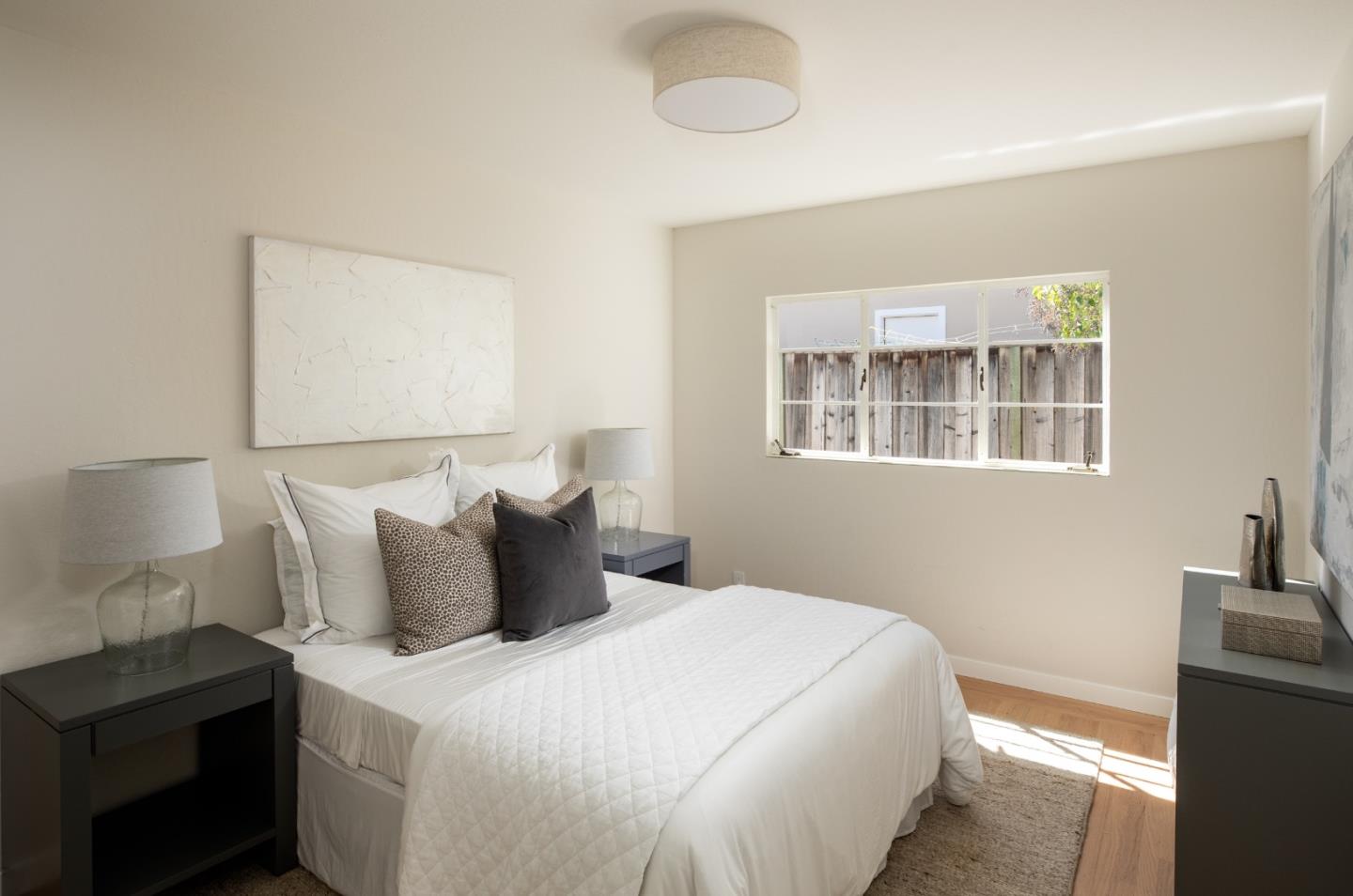 Detail Gallery Image 14 of 22 For 617 Giralda Dr, Los Altos,  CA 94024 - 4 Beds | 2/1 Baths