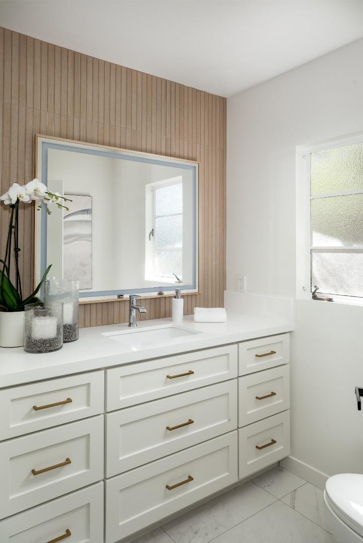 Detail Gallery Image 16 of 22 For 617 Giralda Dr, Los Altos,  CA 94024 - 4 Beds | 2/1 Baths