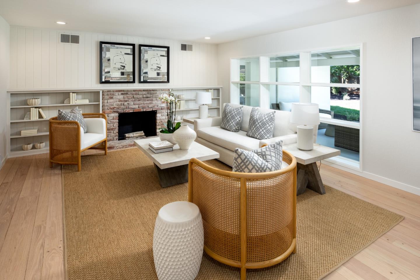 Detail Gallery Image 2 of 22 For 617 Giralda Dr, Los Altos,  CA 94024 - 4 Beds | 2/1 Baths