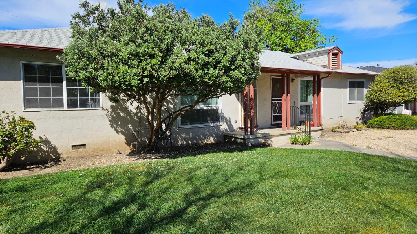 Detail Gallery Image 2 of 10 For 623 & 631 N Daniel, San Jose,  CA 95128 - – Beds | – Baths