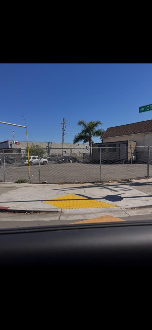 Detail Gallery Image 6 of 8 For 580 105th Ave, Oakland,  CA 94603 - – Beds | – Baths