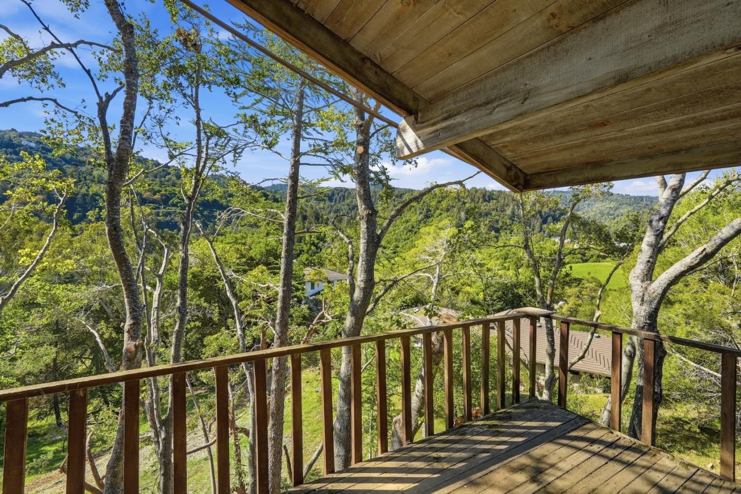 Detail Gallery Image 11 of 21 For 21328 Lumbertown Ln, Saratoga,  CA 95070 - 4 Beds | 3 Baths