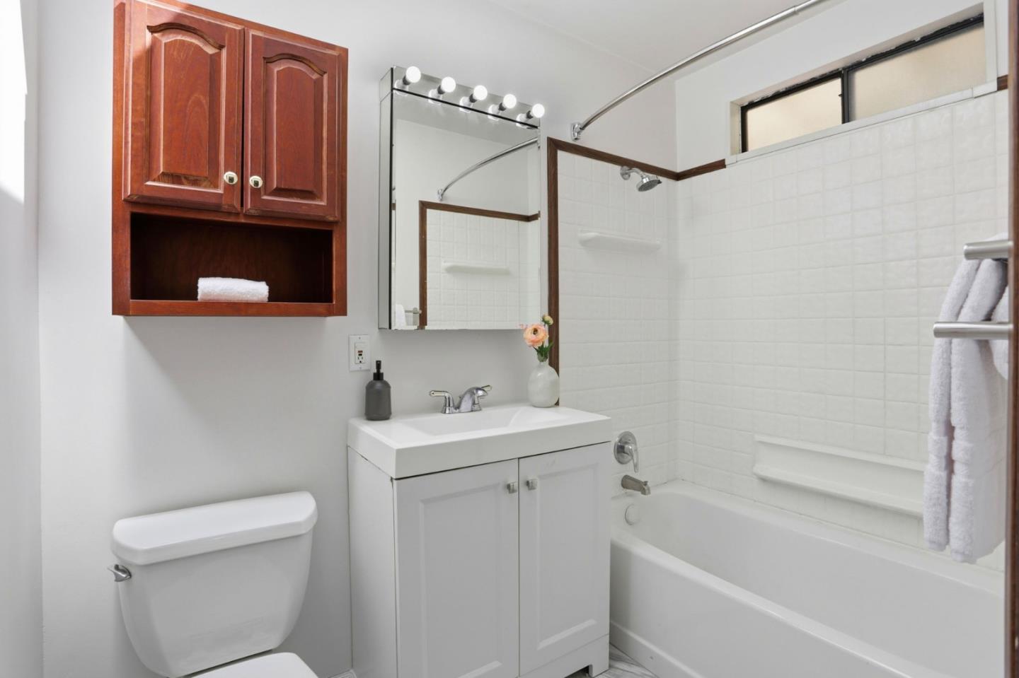 Detail Gallery Image 10 of 27 For 912 S 3rd St, San Jose,  CA 95112 - 3 Beds | 1 Baths